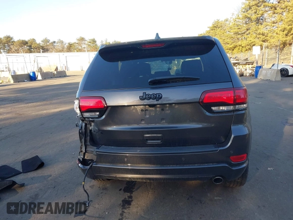2019 Jeep Grand Cherokee Laredo E with VIN 1C4RJFAG8KC791236, listed as a IAAI auction lot 41620245 with 55,901 mi miles. Bid and sale history available at carsss.com. Image 15.