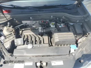 2018 Volkswagen Atlas SEL z VIN 1V2SR2CA4JC583122, wystawiony jako Copart lot #52748205 z przebiegiem 86 071 mil mil oraz Szkoda całkowita • Salvage title. Historia ofert i sprzedaży dostępna na DreamBid. Obrazek 12.