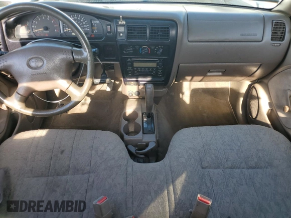 2001 Toyota Tacoma PreRunner with VIN 5TENM92N71Z728049, listed as a Copart auction lot 53803865 with 156,876 mi miles and Salvage title. Bid and sale history available at DreamBid. Image 8.