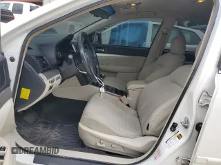 2012 Subaru Legacy Premium z VIN 4S3BMAC65C1018656, wystawiony jako Copart lot #71422004 z przebiegiem 60 405 mil mil oraz Szkoda całkowita • Salvage title. Historia ofert i sprzedaży dostępna na DreamBid. Obrazek 7.