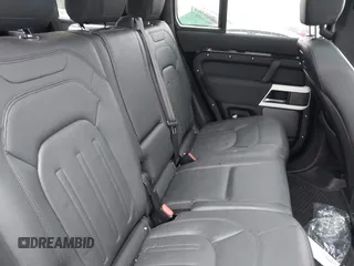 2022 Land Rover Defender SE z VIN SALEPERU2N2088316, wystawiony jako IAAI lot #42151109 z przebiegiem 26 438 mil mil oraz . Historia ofert i sprzedaży dostępna na DreamBid. Obrazek 8.