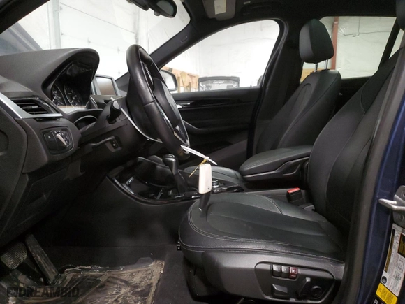 2016 BMW X1 xDrive28i with VIN WBXHT3C39G5E48628, listed as a Copart auction lot 47618975 with 52,953 mi miles and Salvage Title. Bid and sale history available at carsss.com. Image 7.