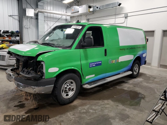 2019 GMC Savana Cargo z VIN 1GTW7AFGXK1281852, wystawiony jako Copart lot #85546514 z przebiegiem 147 683 mil mil oraz Szkody całkowita. Historia ofert i sprzedaży dostępna na DreamBid. Obrazek 1.