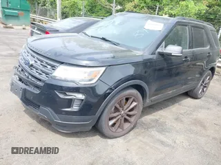 2018 Ford Explorer XLT with VIN 1FM5K7D85JGC38939, listed as a IAAI auction lot 42094891 with 122,399 mi miles and . Bid and sale history available at DreamBid. Image 2.