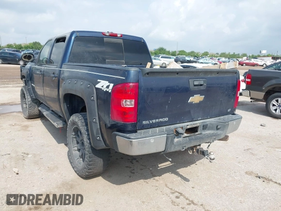 2008 Chevrolet Silverado 1500 LTZ with VIN 2GCEK133881111214, listed as a IAAI auction lot 41986926 with 215,979 mi miles. Bid and sale history available at carsss.com. Image 3.