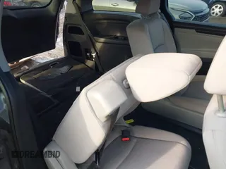 2018 Honda Odyssey LX with VIN 5FNRL6H27JB095795, listed as a IAAI auction lot 41780386 with 99,318 mi miles. Bid and sale history available at carsss.com. Image 8.