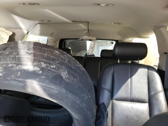 2008 Chevrolet Suburban LT w/2LT with VIN 1GNFK16328R171178, listed as a Copart auction lot 75435094 with 162,930 mi miles and Salvage Title. Bid and sale history available at carsss.com. Image 10.