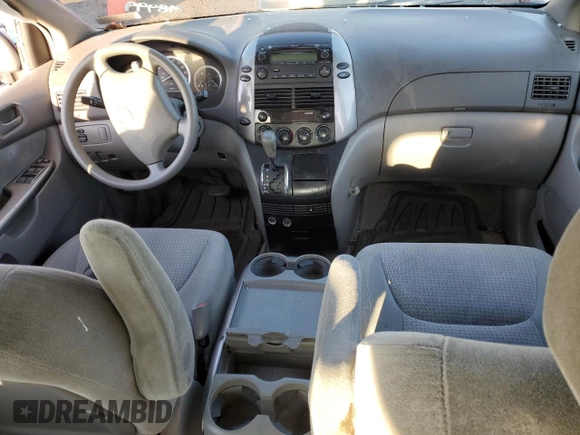 2008 Toyota Sienna with VIN 5TDZK23C68S214020, listed as a Copart auction lot 43402205 with Not Provided miles and Salvage Title. Bid and sale history available at DreamBid. Image 8.
