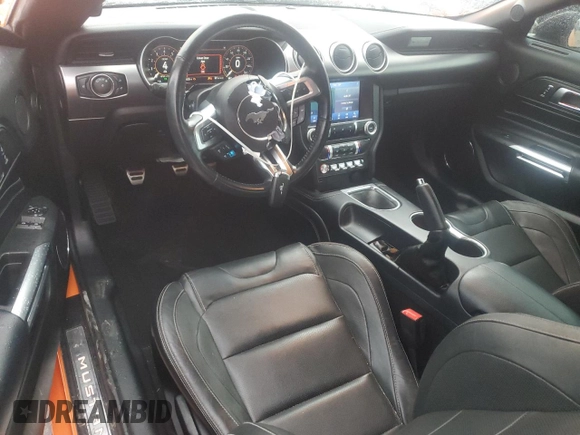2021 Ford Mustang GT z VIN 1FA6P8CF9M5101492, wystawiony jako Copart lot #52884925 z przebiegiem 16 380 mil mil oraz Szkody całkowita. Historia ofert i sprzedaży dostępna na DreamBid. Obrazek 8.