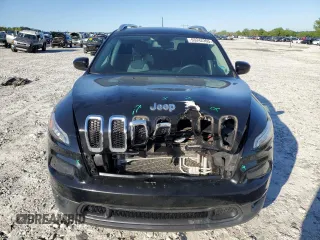 2018 Jeep Cherokee Latitude Plus with VIN 1C4PJLLB8JD509791, listed as a Copart auction lot 53242355 with 46,973 mi miles and Salvage Title. Bid and sale history available at carsss.com. Image 5.