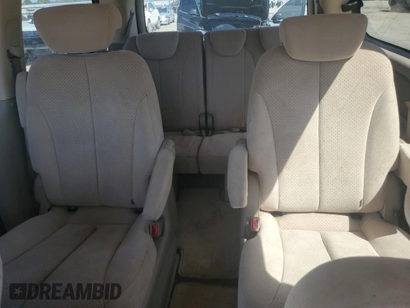 2008 Hyundai Entourage GLS z VIN KNDMC233786045066, wystawiony jako Copart lot #48761135 z przebiegiem Nie podano mil oraz Szkody całkowita. Historia ofert i sprzedaży dostępna na DreamBid. Obrazek 10.