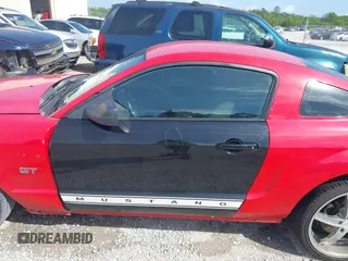 2006 Ford Mustang GT Deluxe with VIN 1ZVFT82H865265969, listed as a IAAI auction lot 42090770 with 237,231 mi miles. Bid and sale history available at carsss.com. Image 14.