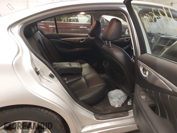 2015 Infiniti Q50 Premium with VIN JN1BV7AR3FM396154, listed as a IAAI auction lot 41978988 with 110,109 mi miles. Bid and sale history available at carsss.com. Image 8.