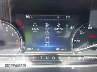 2022 Ford Explorer XLT z VIN 1FMSK7DH1NGA36852, wystawiony jako IAAI lot #41941093 z przebiegiem 40 623 mil mil oraz . Historia ofert i sprzedaży dostępna na DreamBid. Obrazek 7.