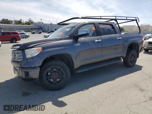 2017 Toyota Tundra Platinum z VIN 5TFAY5F15HX636975, wystawiony jako Copart lot #53922615 z przebiegiem Nie podano mil oraz Szkoda całkowita • Salvage title. Historia ofert i sprzedaży dostępna na DreamBid. Obrazek 1.