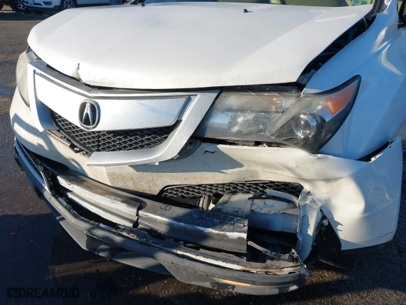 2013 Acura MDX Tech Pkg with VIN 2HNYD2H31DH524190, listed as a IAAI auction lot 41316738 with 92,415 mi miles. Bid and sale history available at carsss.com. Image 6.