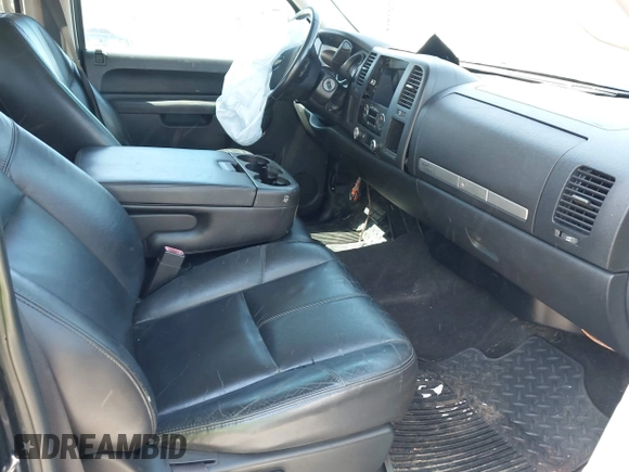 2010 Chevrolet Silverado 1500 LT with VIN 3GCRCSE08AG108110, listed as a IAAI auction lot 42011464 with 177,771 mi miles and . Bid and sale history available at DreamBid. Image 5.