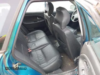 2001 Volvo V40 z VIN YV1VW29531F656295, wystawiony jako IAAI lot #42280990 z przebiegiem 175 196 mil mil oraz . Historia ofert i sprzedaży dostępna na DreamBid. Obrazek 8.