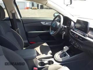 2022 Kia Forte LXS with VIN 3KPF24AD2NE454505, listed as a IAAI auction lot 42068571 with 55,179 mi miles and . Bid and sale history available at DreamBid. Image 5.