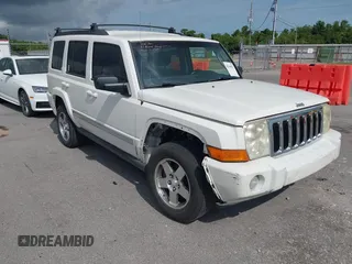 2010 Jeep Commander Sport z VIN 1J4RH4GK4AC140982, wystawiony jako IAAI lot #42344821 z przebiegiem 179 476 mil mil oraz . Historia ofert i sprzedaży dostępna na DreamBid. Obrazek 1.