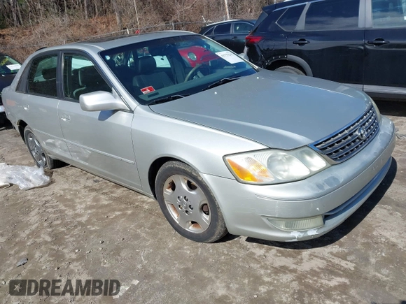 2004 Toyota Avalon XL z VIN 4T1BF28B64U340420, wystawiony jako IAAI lot #41753265 z przebiegiem 173 302 mil mil oraz . Historia ofert i sprzedaży dostępna na DreamBid. Obrazek 1.