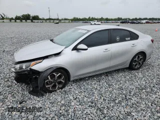 2021 Kia Forte LXS z VIN 3KPF24ADXME291844, wystawiony jako Copart lot #59542325 z przebiegiem 122 877 mil mil oraz Nie do naprawy • Non repairable. Historia ofert i sprzedaży dostępna na DreamBid. Obrazek 1.