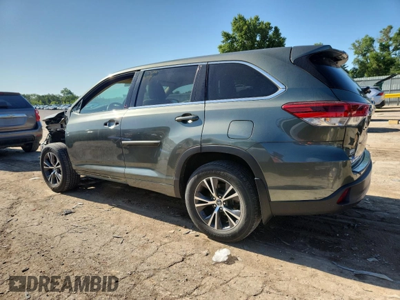 2017 Toyota Highlander LE with VIN 5TDBZRFH8HS477994, listed as a Copart auction lot 61043225 with 70,801 mi miles and Salvage title. Bid and sale history available at DreamBid. Image 2.
