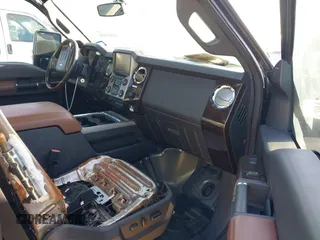 2014 Ford F-250 XL с VIN 1FT7W2BT7EEA32163, выставлен на аукционе IAAI как лот 41813550 с пробегом 140 061 миль миль и . История ставок и продаж доступна на DreamBid. Изображение 5.
