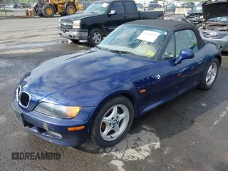 1996 BMW 3 Series Z3 1.9 with VIN 4USCH7328TLB68593, listed as a IAAI auction lot 42218372 with 79,644 mi miles and . Bid and sale history available at carsss.com. Image 2.