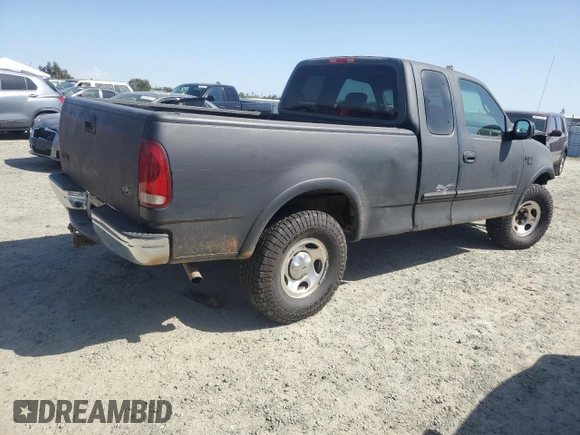 2001 Ford F-150 XL z VIN 1FTRX18W31NB38718, wystawiony jako Copart lot #53833255 z przebiegiem 320 121 mil mil oraz Szkoda całkowita • Salvage title. Historia ofert i sprzedaży dostępna na DreamBid. Obrazek 3.