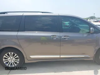 2019 Toyota Sienna XLE Auto Access Seat z VIN 5TDYZ3DC4KS970576, wystawiony jako IAAI lot #42166276 z przebiegiem 112 769 mil mil oraz . Historia ofert i sprzedaży dostępna na DreamBid. Obrazek 13.