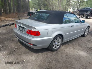 2006 BMW 3 Series 325Ci with VIN WBABW33466PX87945, listed as a IAAI auction lot 42019374 with 154,171 mi miles. Bid and sale history available at carsss.com. Image 4.