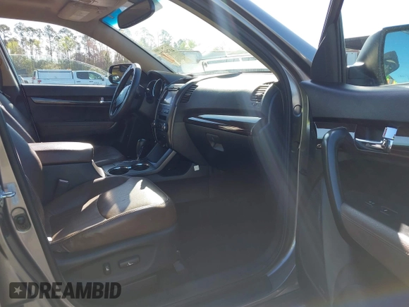 2012 Kia Sorento EX with VIN 5XYKU4A25CG203291, listed as a IAAI auction lot 41769770 with 178,348 mi miles. Bid and sale history available at carsss.com. Image 5.