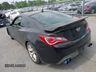 2013 Hyundai Genesis Coupe Premium z VIN KMHHT6KD8DU087203, wystawiony jako IAAI lot #42018152 z przebiegiem 104 354 mil mil oraz . Historia ofert i sprzedaży dostępna na DreamBid. Obrazek 3.