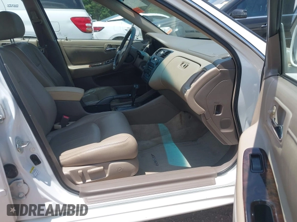 2002 Honda Accord EX z VIN 1HGCG16592A037760, wystawiony jako IAAI lot #42334100 z przebiegiem 271 805 mil mil oraz . Historia ofert i sprzedaży dostępna na DreamBid. Obrazek 5.