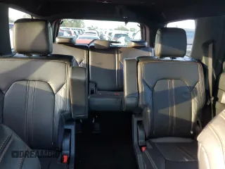 2024 Ford Expedition Platinum z VIN 1FMJU1L82REA60907, wystawiony jako Copart lot #74033544 z przebiegiem 2 700 mil mil oraz Szkoda całkowita • Salvage title. Historia ofert i sprzedaży dostępna na DreamBid. Obrazek 10.