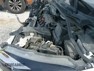 2020 Honda HR-V LX z VIN 3CZRU6H35LM737882, wystawiony jako IAAI lot #43215771 z przebiegiem 141 657 mil mil oraz . Historia ofert i sprzedaży dostępna na DreamBid. Obrazek 20.