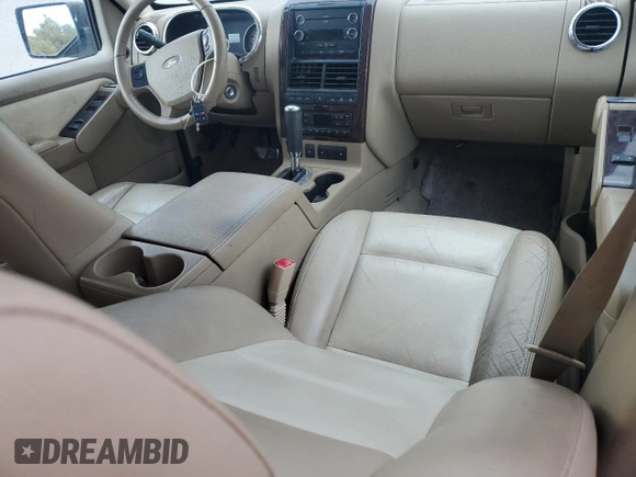 2008 Ford Explorer Limited with VIN 1FMEU75E28UA38692, listed as a Copart auction lot 77047004 with 231,680 mi miles and Clean title. Bid and sale history available at DreamBid. Image 8.