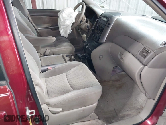 2009 Toyota Sienna CE with VIN 5TDZK23C89S265150, listed as a IAAI auction lot 42079867 with 211,467 mi miles. Bid and sale history available at carsss.com. Image 5.