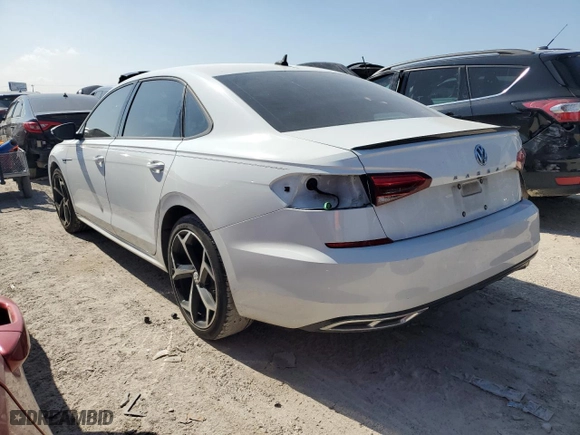 2020 Volkswagen Passat 2.0T R-Line with VIN 1VWMA7A38LC023753, listed as a Copart auction lot 40892593 with 48,073 mi miles. Bid and sale history available at carsss.com. Image 2.