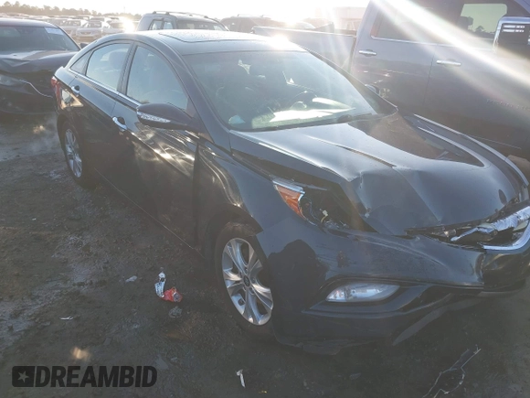 2011 Hyundai Sonata SE with VIN 5NPEC4AC2BH170895, listed as a IAAI auction lot 41359103 with 215,914 mi miles. Bid and sale history available at carsss.com. Image 6.
