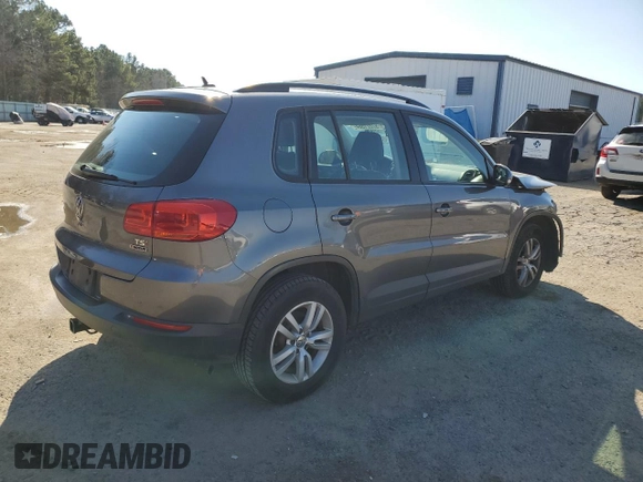 2016 Volkswagen Tiguan S with VIN WVGBV7AX0GW524346, listed as a Copart auction lot 87221564 with 163,609 mi miles and Salvage Title. Bid and sale history available at DreamBid. Image 3.