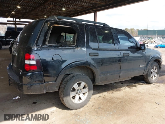 2006 Ford Explorer XLT with VIN 1FMEU73846UB53904, listed as a IAAI auction lot 41644809 with 132,986 mi miles. Bid and sale history available at carsss.com. Image 4.