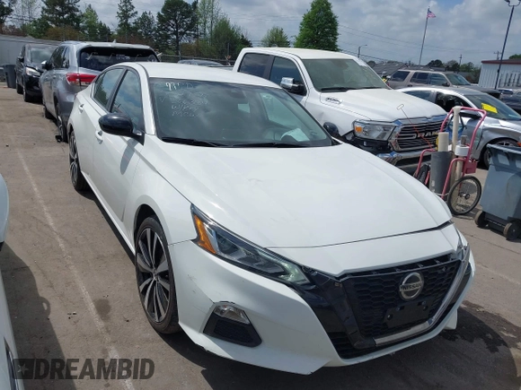 2021 Nissan Altima SR with VIN 1N4BL4CV8MN366334, listed as a IAAI auction lot 41960990 with 119,977 mi miles and . Bid and sale history available at carsss.com. Image 1.