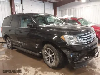 2018 Ford Expedition XLT with VIN 1FMJU1JT0JEA30011, listed as a IAAI auction lot 41571387 with 97,547 mi miles. Bid and sale history available at carsss.com. Image 1.