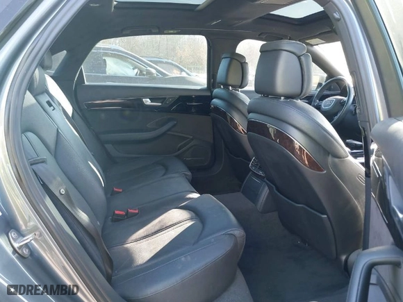 2018 Audi A8 L with VIN WAU44AFD5JN000471, listed as a IAAI auction lot 40785370 with 72,088 mi miles. Bid and sale history available at carsss.com. Image 8.