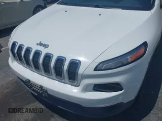 2015 Jeep Cherokee Latitude with VIN 1C4PJLCB7FW790865, listed as a IAAI auction lot 42182034 with 161,642 mi miles and . Bid and sale history available at carsss.com. Image 6.