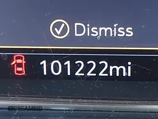 2020 GMC Sierra 1500 Denali z VIN 1GTU9FEL7LZ152659, wystawiony jako IAAI lot #41662492 z przebiegiem 101 222 mil mil oraz . Historia ofert i sprzedaży dostępna na DreamBid. Obrazek 7.