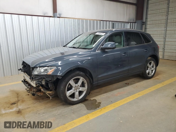 2011 Audi Q5 Premium Plus with VIN WA1LFAFP6BA043075, listed as a Copart auction lot 51084425 with 228,195 mi miles and Salvage Title. Bid and sale history available at DreamBid. Image 1.