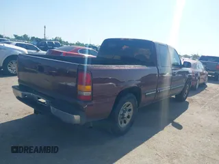 2001 Chevrolet Silverado 1500 LS with VIN 2GCEC19V211284027, listed as a IAAI auction lot 41994056 with 172,947 mi miles. Bid and sale history available at carsss.com. Image 4.